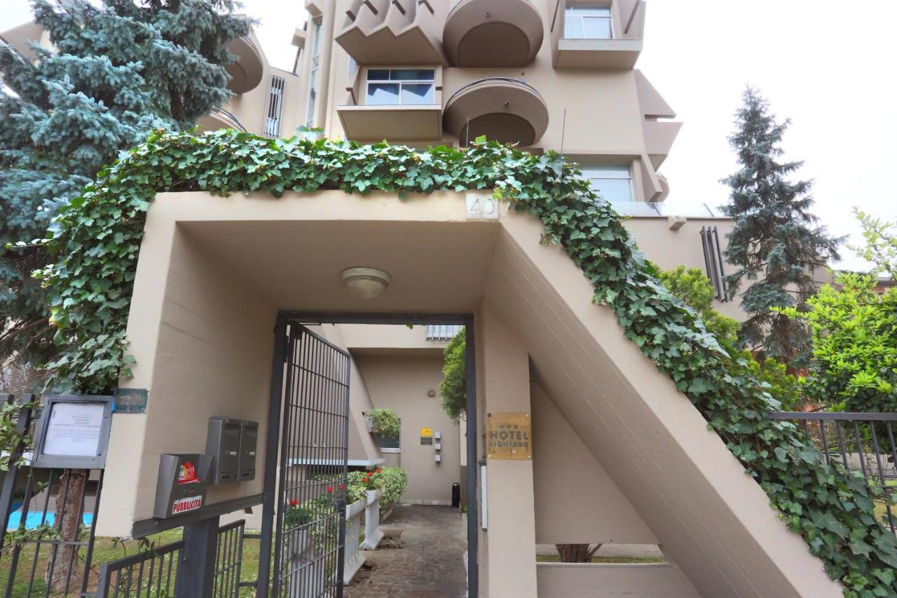 Appartamenti Leonardo Brescia Exterior foto